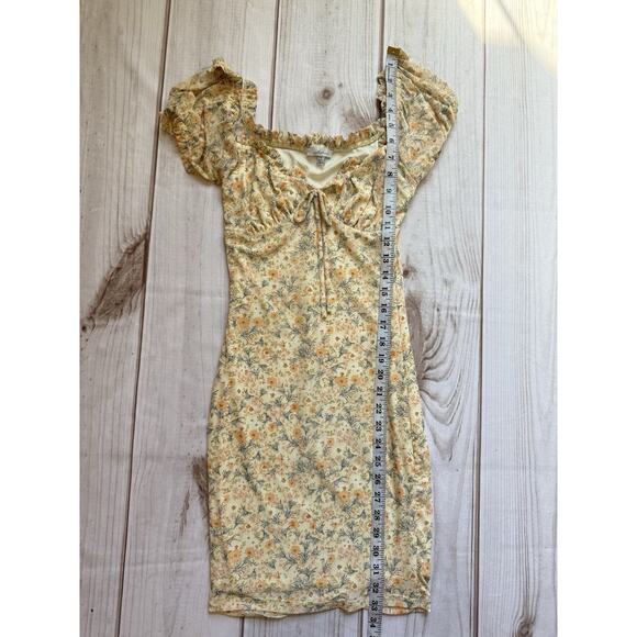 Blashe Women’s Mini Dress Floral Size Small V Neck Short Sleeve - Picture 3 of 4